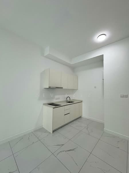 Service Residence for Rent at Cubic Botanical - Zev Azez - Kitchen - PropertyGuru.com.my