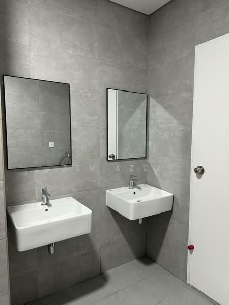 Service Residence for Rent at Cubic Botanical - Zev Azez - Bathroom - PropertyGuru.com.my