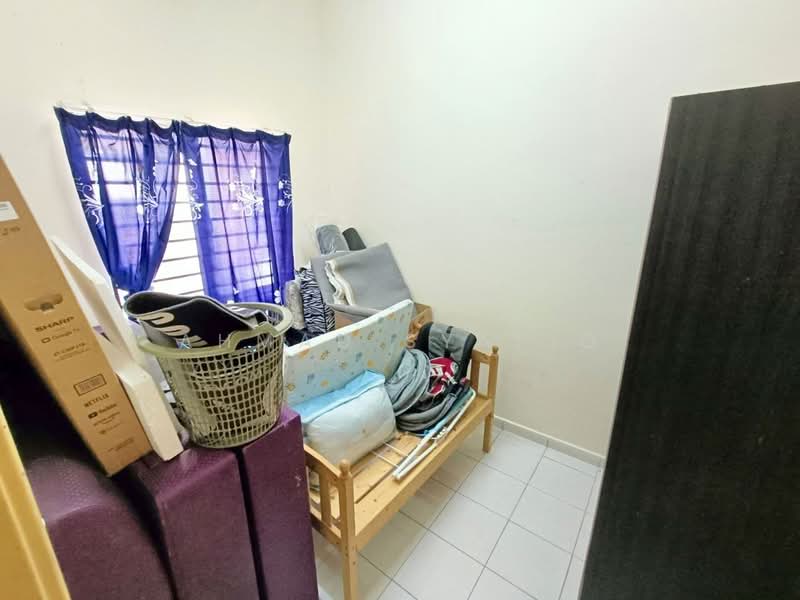 Townhouse for Sale in Bandar Tasik Puteri (Rawang) - Ahmad Syafiq - Bedroom - PropertyGuru.com.my