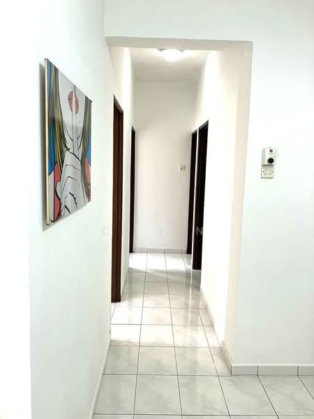 Condominium for Rent at Gold Coast Resort Condominium - CY Tan - Corridor - PropertyGuru.com.my