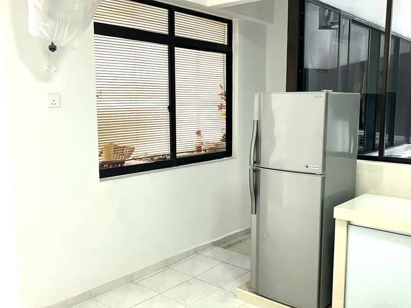 Condominium for Rent at Gold Coast Resort Condominium - CY Tan - Kitchen - PropertyGuru.com.my
