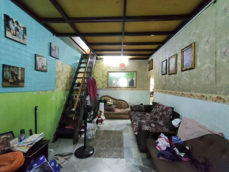 Taman Meru Indah untuk Untuk Dijual - RM 320,000, Mac 2026 - Living Room - PropertyGuru.com.my