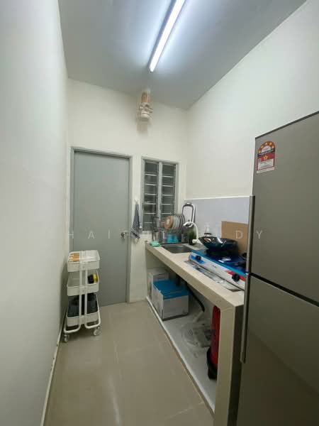 Flat for Rent at Damai Utama - Shaiful Rudy - Kitchen - PropertyGuru.com.my