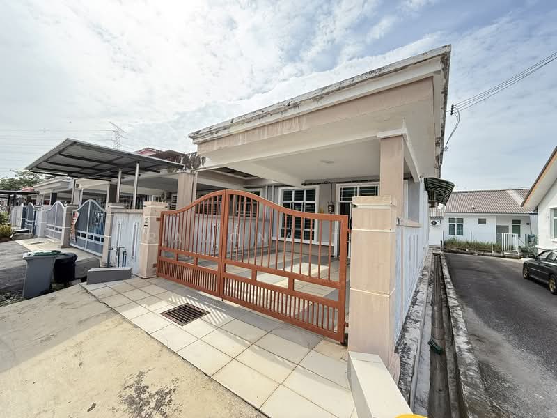 1-storey Terraced House for Sale in Taman Cheng Setia (Cheng) - Ramona Tan - PropertyGuru.com.my