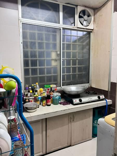 Taman Lembah Maju 600 Apartment untuk Untuk Dijual - RM 280,000, Feb 2026 - Kitchen - PropertyGuru.com.my