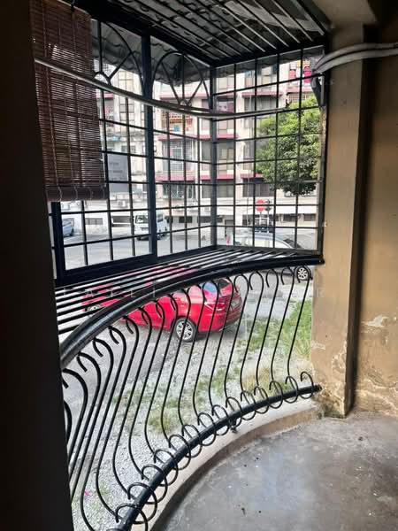 Taman Lembah Maju 600 Apartment untuk Untuk Dijual - RM 280,000, Feb 2026 - Balcony - PropertyGuru.com.my