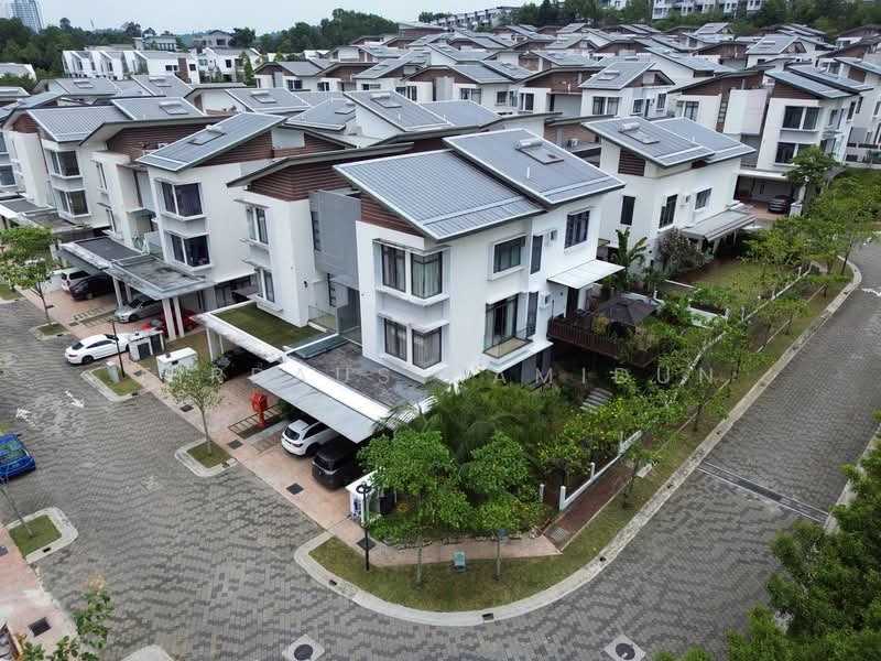 Semi-Detached House for Sale in Seri Kembangan (Selangor) - Firdaus Hamidun - PropertyGuru.com.my