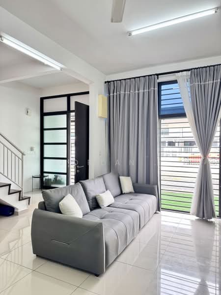 2-storey Terraced House for Sale in Bandar Seri Alam (Masai) - Jordan . - Living Room - PropertyGuru.com.my