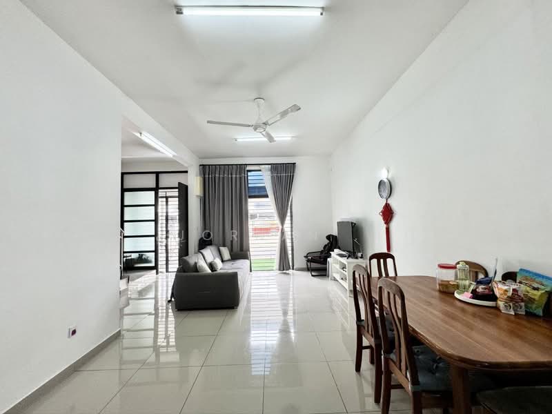 2-storey Terraced House for Sale in Bandar Seri Alam (Masai) - Jordan . - Living Room - PropertyGuru.com.my