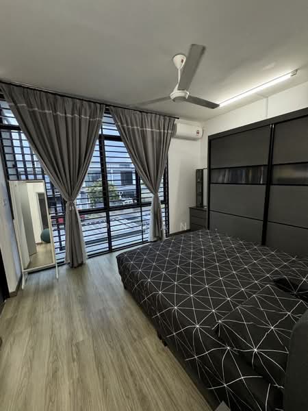 2-storey Terraced House for Sale in Bandar Seri Alam (Masai) - Jordan . - Bedroom - PropertyGuru.com.my