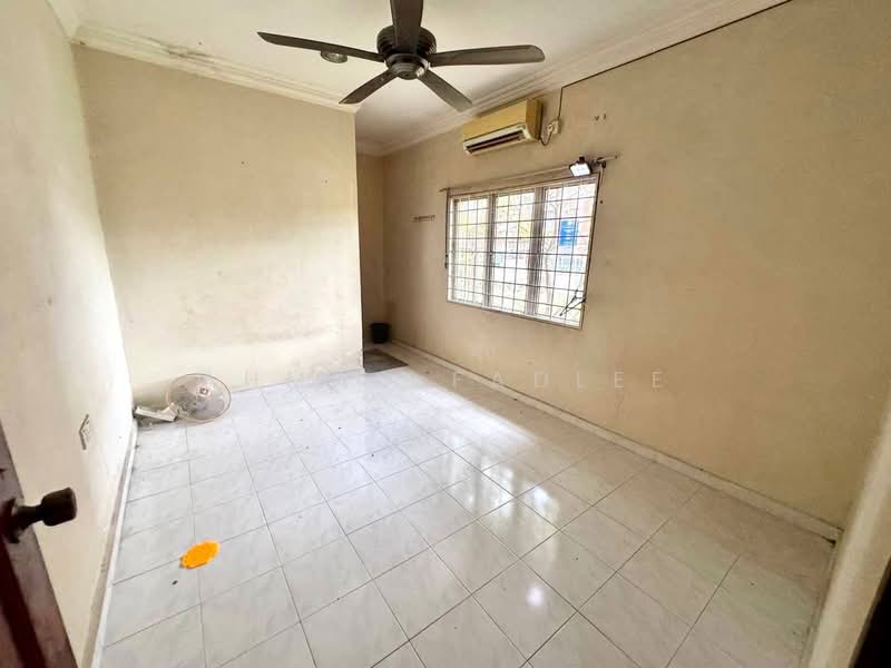 1-storey Terraced House for Sale in Semenyih (Selangor) - Ahmad Fadlee - PropertyGuru.com.my