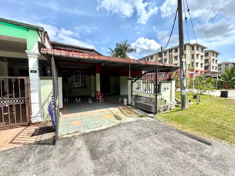 1-storey Terraced House for Sale in Semenyih (Selangor) - Ahmad Fadlee - PropertyGuru.com.my