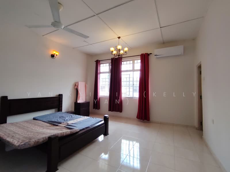 Terraced House for Sale in Bandar Mahkota Cheras (Cheras) - Yan Kai Lit (Kelly Yan) - Master Bedroom - PropertyGuru.com.my