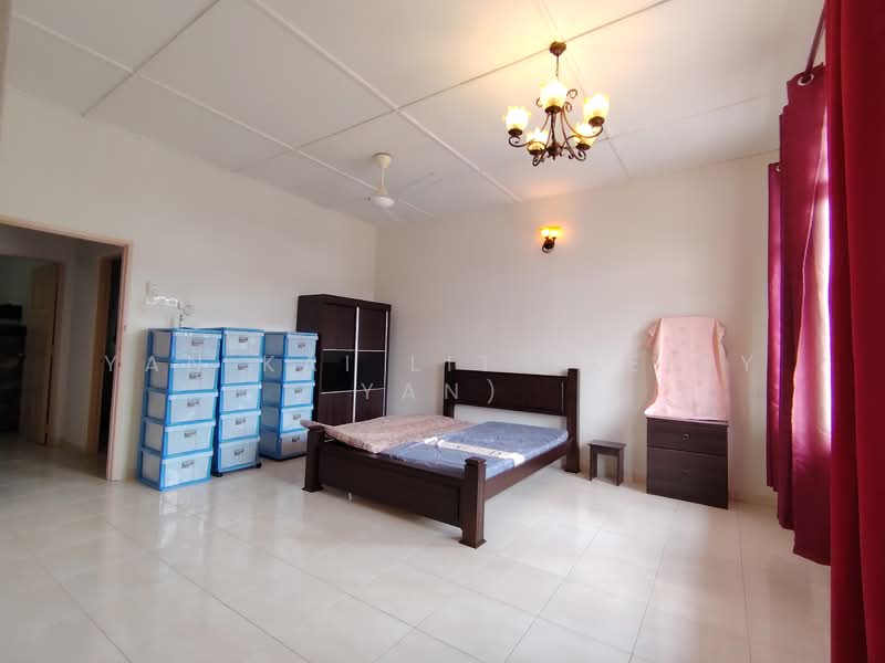 Terraced House for Sale in Bandar Mahkota Cheras (Cheras) - Yan Kai Lit (Kelly Yan) - Master Bedroom - PropertyGuru.com.my