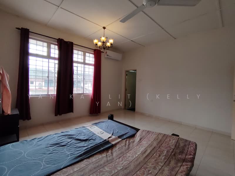 Terraced House for Sale in Bandar Mahkota Cheras (Cheras) - Yan Kai Lit (Kelly Yan) - Master Bedroom - PropertyGuru.com.my