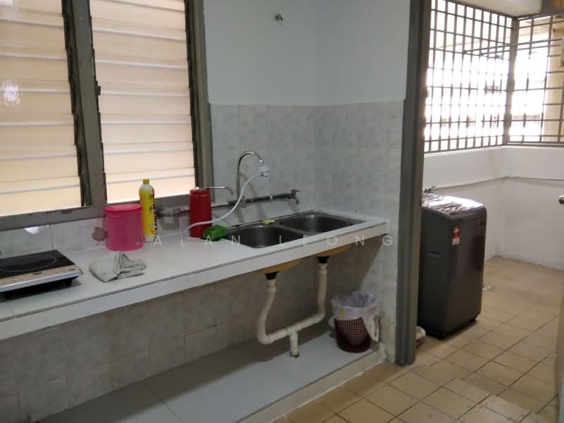 Apartment for Rent at Sri Raya Apartments - ALAN LEONG - Kitchen - PropertyGuru.com.my