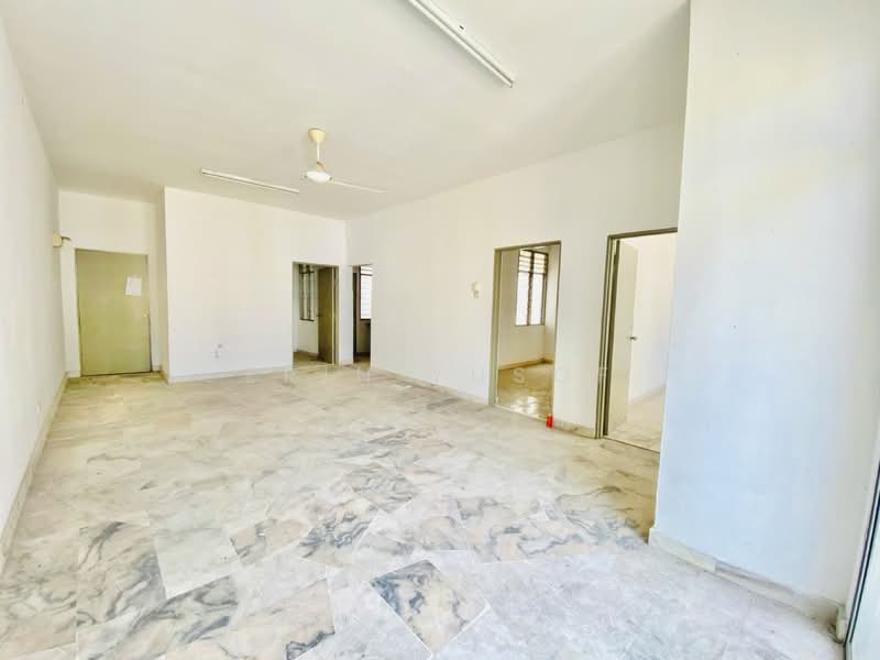 Apartment for Sale at Pangsapuri Lagoon Perdana - Erin Yusof - Living Room - PropertyGuru.com.my