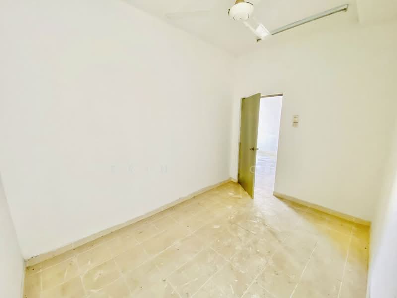 Apartment for Sale at Pangsapuri Lagoon Perdana - Erin Yusof - Interior - PropertyGuru.com.my