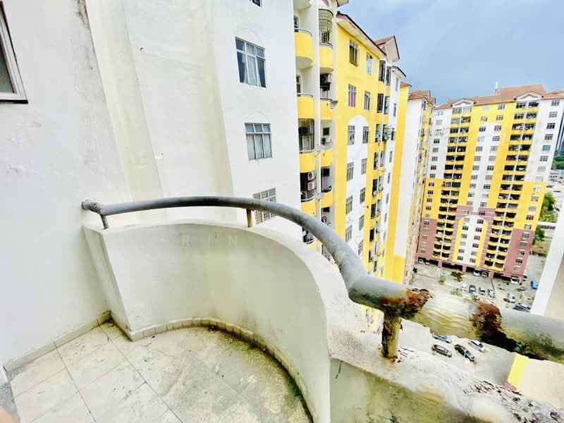 Apartment for Sale at Pangsapuri Lagoon Perdana - Erin Yusof - PropertyGuru.com.my