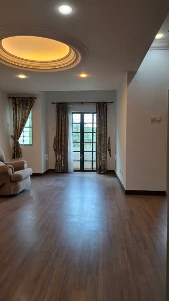 Bukit Jelutong untuk Untuk Dijual - RM 980,000, Mac 2026 - Living Room - PropertyGuru.com.my