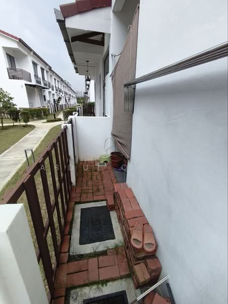 For Sale - Setia Safiro