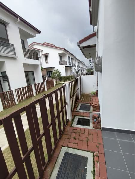 For Sale - Setia Safiro