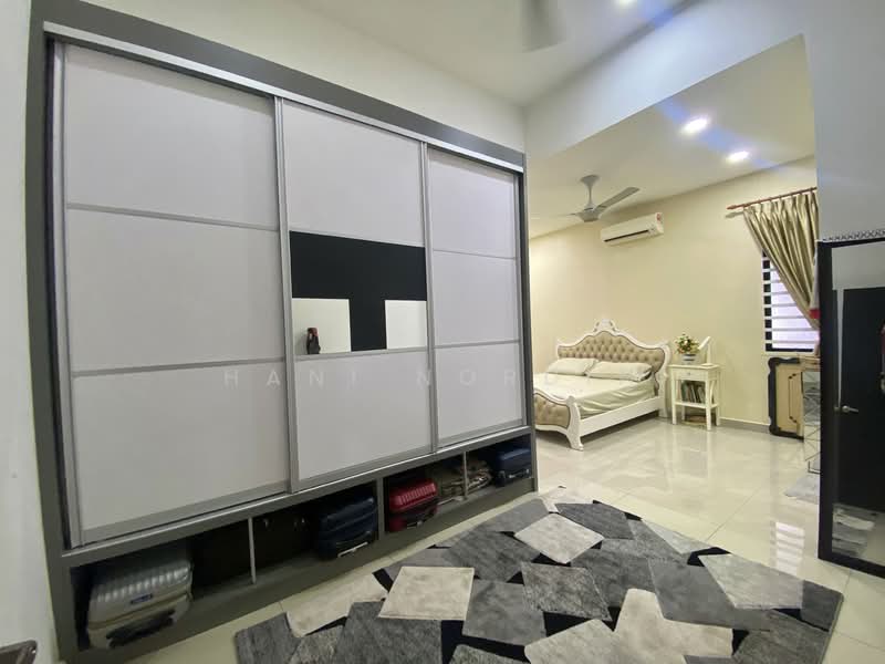 Rumah Berkembar untuk Dijual di Dengkil (Selangor) - Hani Nordin - Bedroom - PropertyGuru.com.my