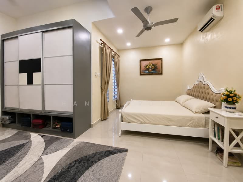 Semi-Detached House for Sale in Dengkil (Selangor) - Hani Nordin - Enlarged room downstairs for family need - PropertyGuru.com.my