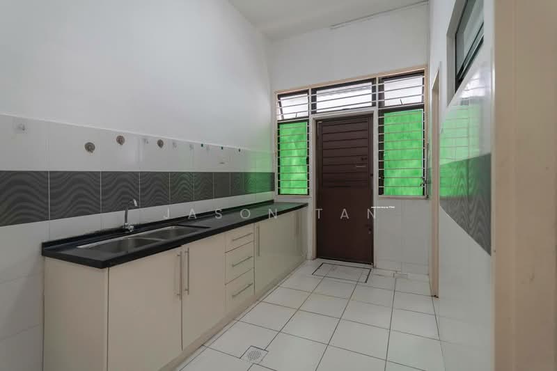 2-storey Terraced House for Rent in Shah Alam (Selangor) - Jason Tan - Kitchen - PropertyGuru.com.my