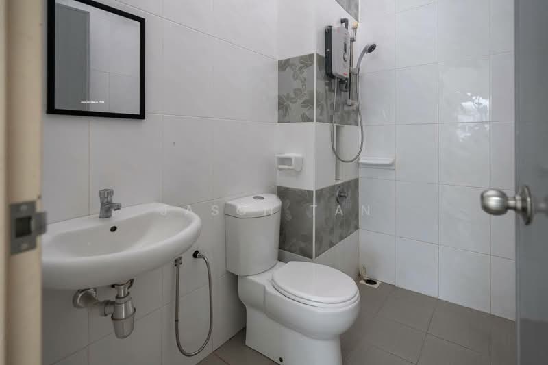 2-storey Terraced House for Rent in Shah Alam (Selangor) - Jason Tan - Bathroom - PropertyGuru.com.my