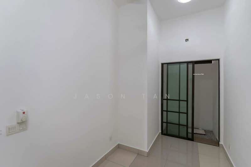 2-storey Terraced House for Rent in Shah Alam (Selangor) - Jason Tan - Entrance - PropertyGuru.com.my