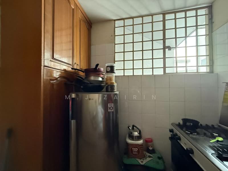 Condominium for Sale at Sri Impian Condominium - M.J Zairin - Kitchen - PropertyGuru.com.my