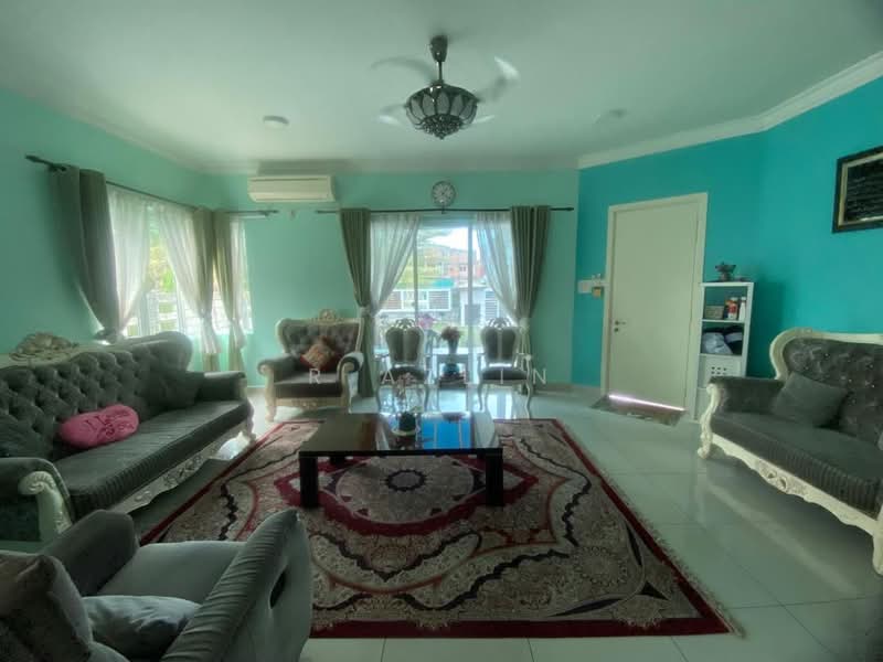 Bungalow for Sale in Shah Alam (Selangor) - R Azlin - Living Room - PropertyGuru.com.my