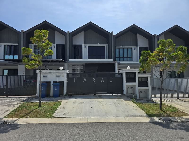 2-storey Terraced House for Sale in Setia Alam (Selangor) - Loharaj . - Exterior - PropertyGuru.com.my