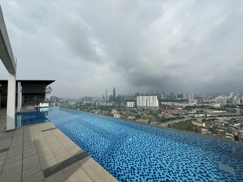 Axis Crown untuk Untuk Dijual - RM 410,000, Feb 2026 - Pool - PropertyGuru.com.my