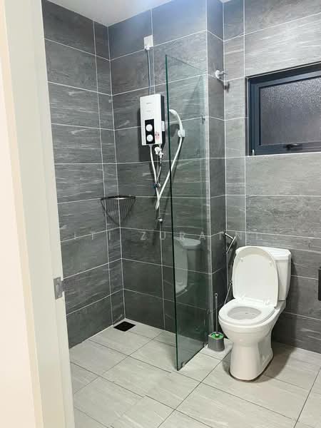 2-storey Terraced House for Sale in Cyberjaya (Selangor) - Siti Zuraini - Bathroom - PropertyGuru.com.my