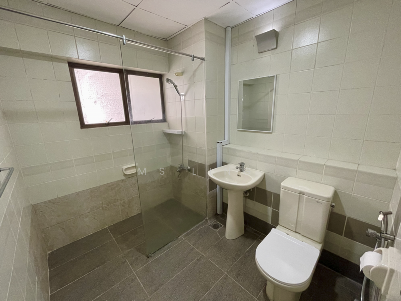 Condominium for Sale at Villa Puteri - Ms Ling - Bathroom - PropertyGuru.com.my