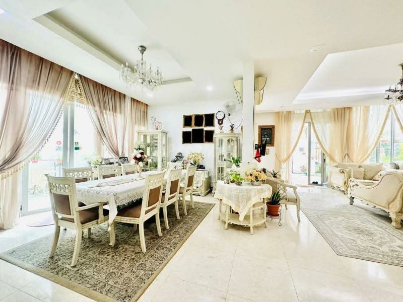 Semi-Detached House for Sale in Taman Tun Dr Ismail (Kuala Lumpur) - Reena Sarif - Dining Room - PropertyGuru.com.my