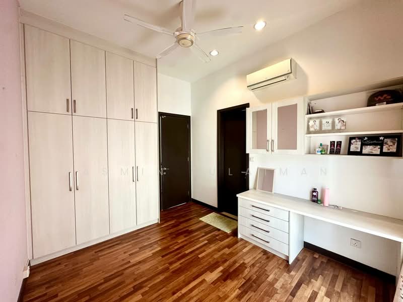 Bungalow for Sale in Setia Eco Park (Setia Alam) - Yasmin Sulaiman - Bedroom - PropertyGuru.com.my