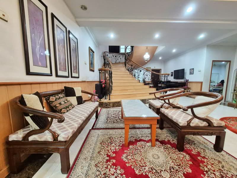 Semi-Detached House for Sale in Taman Tun Dr Ismail (Kuala Lumpur) - Reena Sarif - Living Room - PropertyGuru.com.my