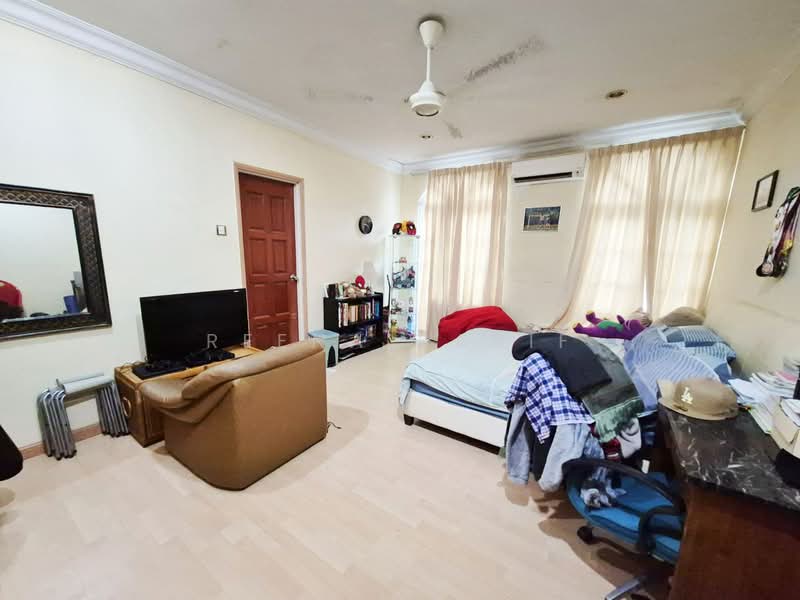 Semi-Detached House for Sale in Taman Tun Dr Ismail (Kuala Lumpur) - Reena Sarif - Living Room - PropertyGuru.com.my