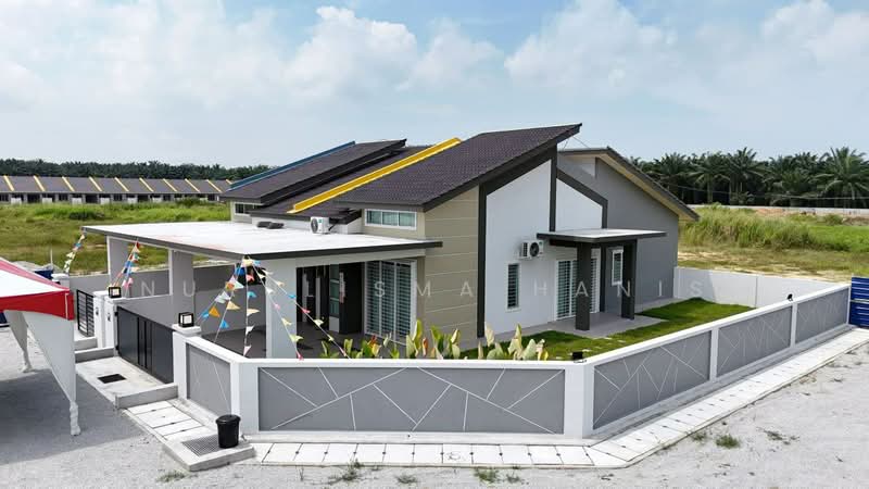 1-storey Terraced House for Sale in Manjung (Perak) - NURULISMA HANIS - Exterior - PropertyGuru.com.my