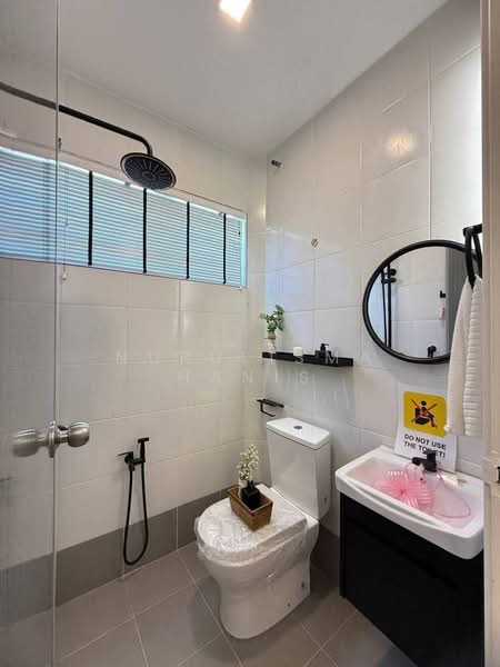 1-storey Terraced House for Sale in Manjung (Perak) - NURULISMA HANIS - Bathroom - PropertyGuru.com.my