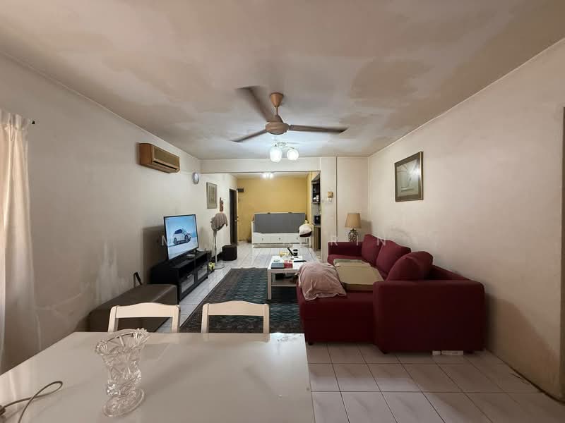 saujana apartment untuk Untuk Dijual - RM 230,000, Feb 2026 - Living Room - PropertyGuru.com.my