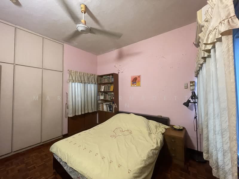 Condominium for Rent at Robson Court - Maria Bernadette Tan - Bedroom - PropertyGuru.com.my