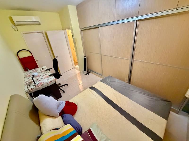 Condominium for Sale at Bayu Tasik 2 - AIMAN ZUHDI - Bedroom - PropertyGuru.com.my
