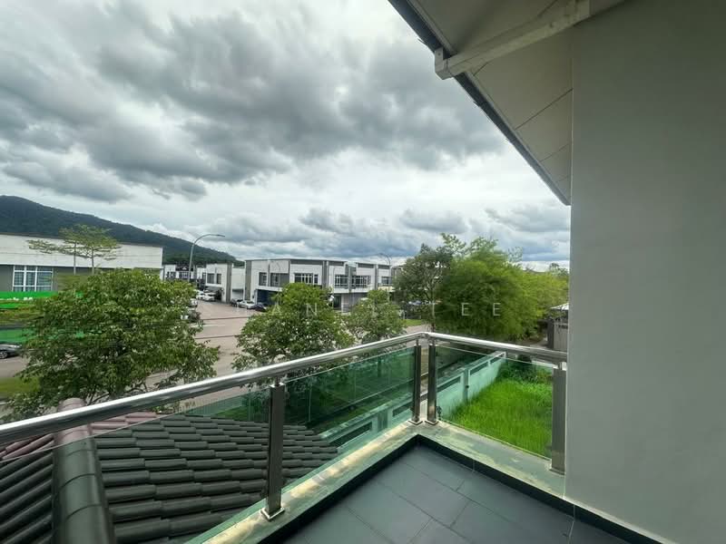 Bungalow for Sale in Taman Kluang Indah (Kluang) - Shanel Tee - Balcony - PropertyGuru.com.my
