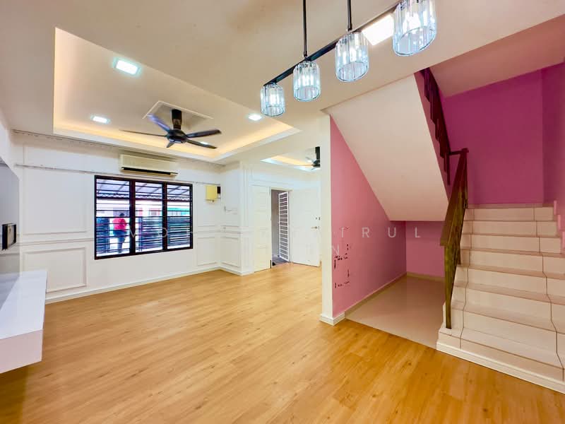 Taman Reko Mutiara untuk Untuk Dijual - RM 550,000, Feb 2026 - Living Room - PropertyGuru.com.my