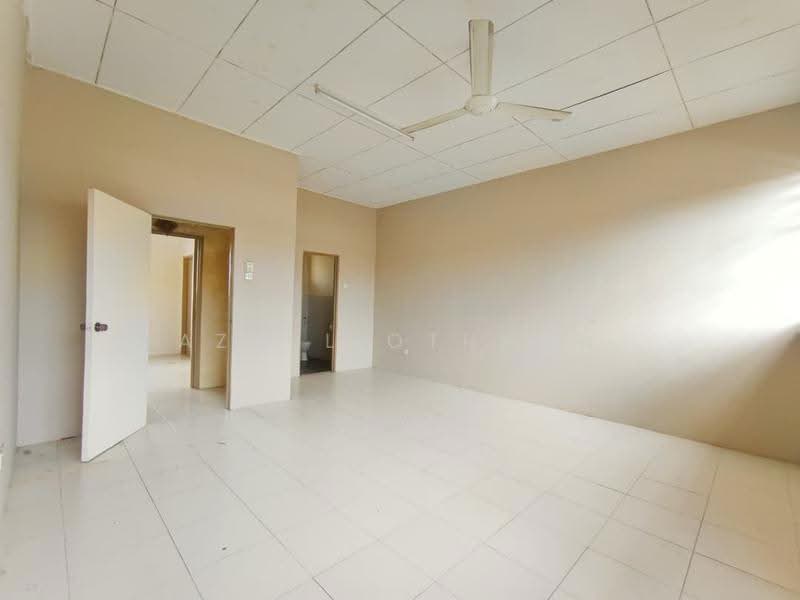 2-storey Terraced House for Sale in Taman Jasper Jaya (Seremban) - Azrul Othman - Interior - PropertyGuru.com.my