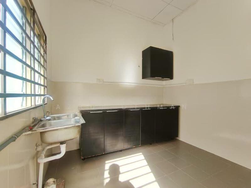 2-storey Terraced House for Sale in Taman Jasper Jaya (Seremban) - Azrul Othman - Kitchen - PropertyGuru.com.my